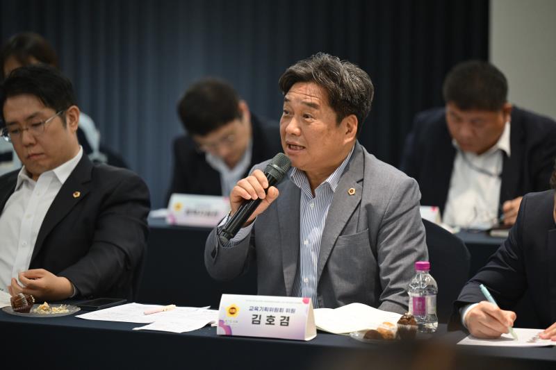 경기도의회 교육기획위원회 현장방문 사진 9
