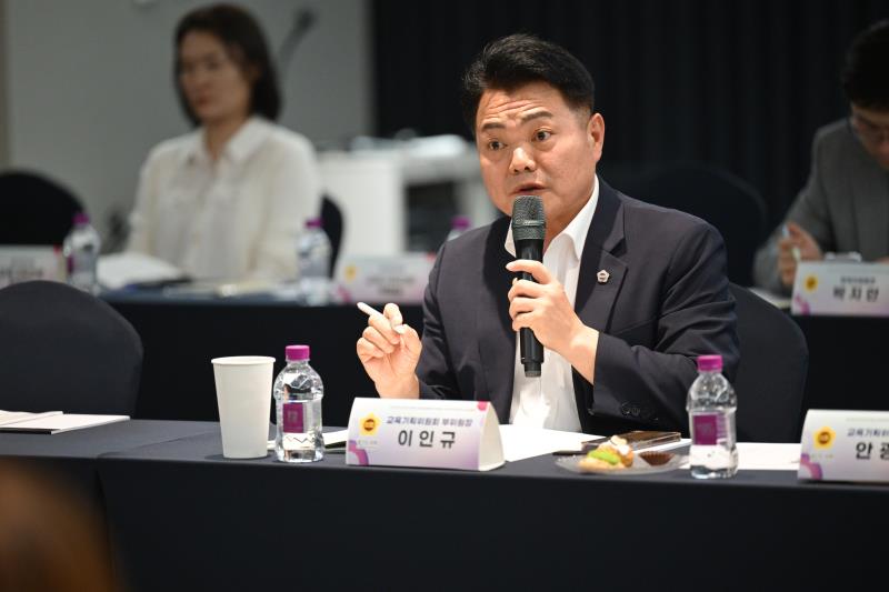 경기도의회 교육기획위원회 현장방문_8