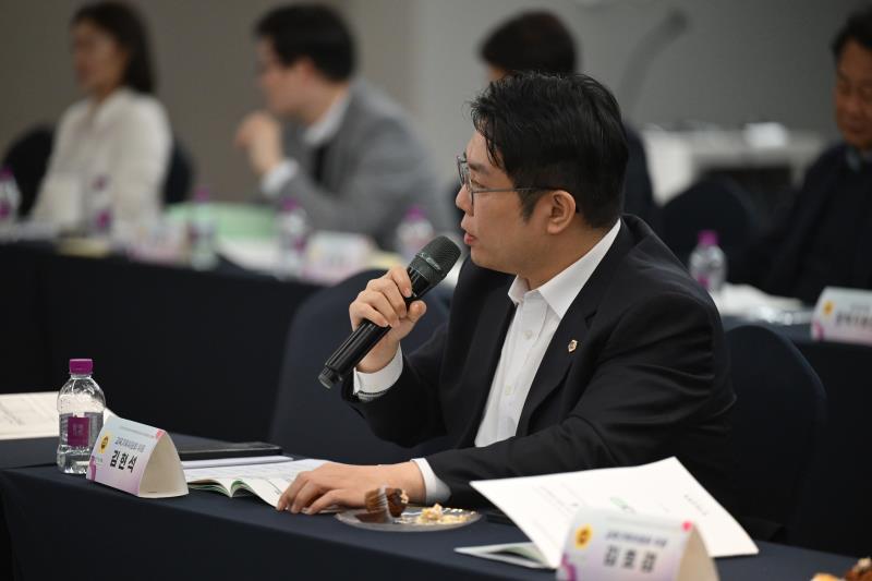 경기도의회 교육기획위원회 현장방문_5