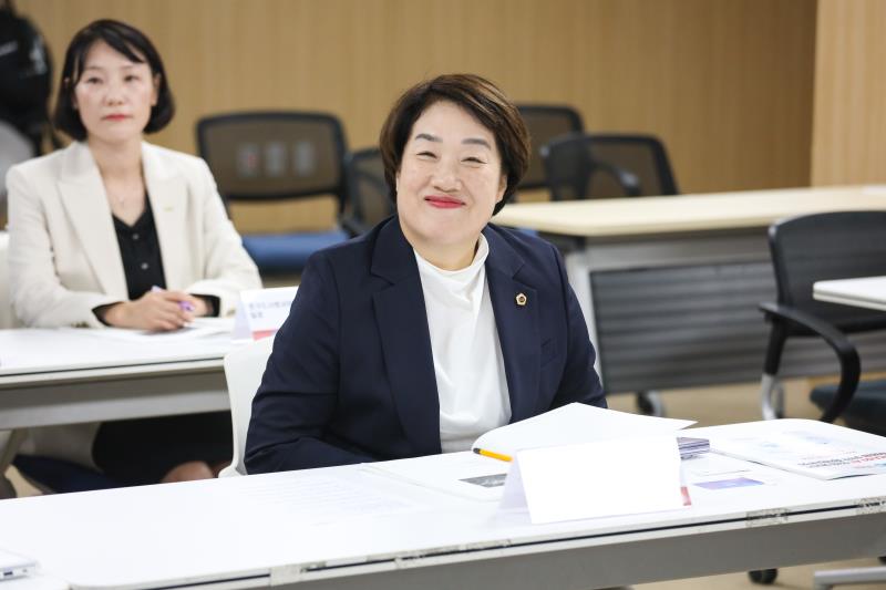 사회복지와 AI, 안전·윤리적 활용을 위한 정책토론회_3