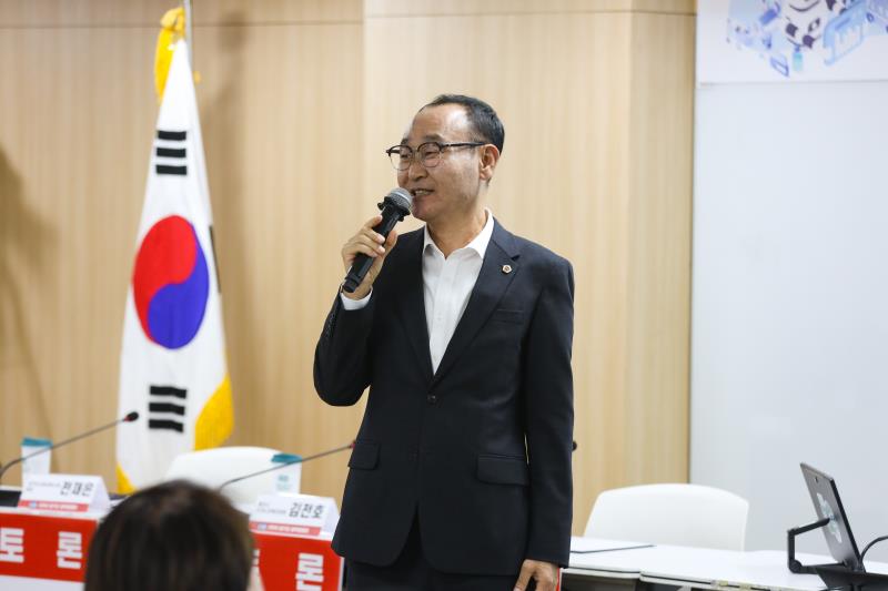 사회복지와 AI, 안전·윤리적 활용을 위한 정책토론회_3