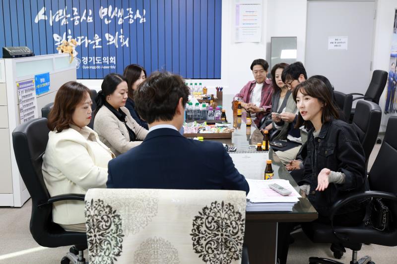 황대호 문화체육관광위원장 '지켜주세요' 면담_4