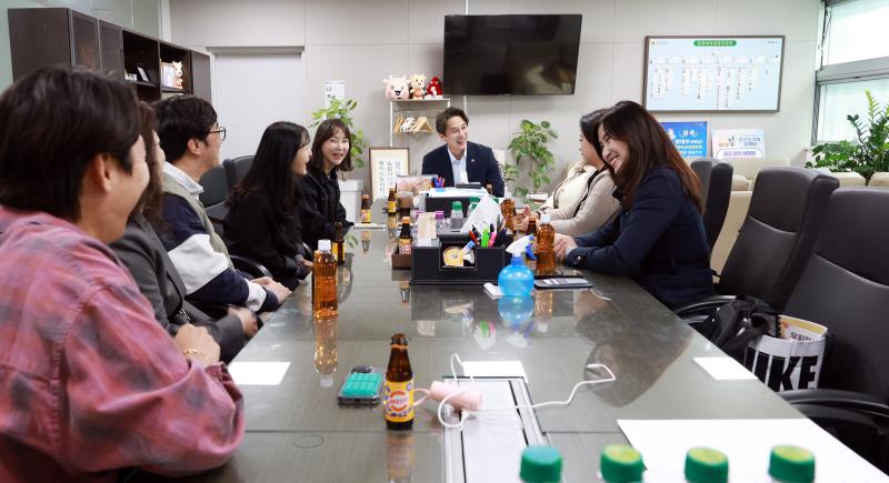 황대호 문화체육관광위원장 '지켜주세요' 면담_7