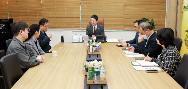 김진경 의장 경기신문 편집국장등 접견