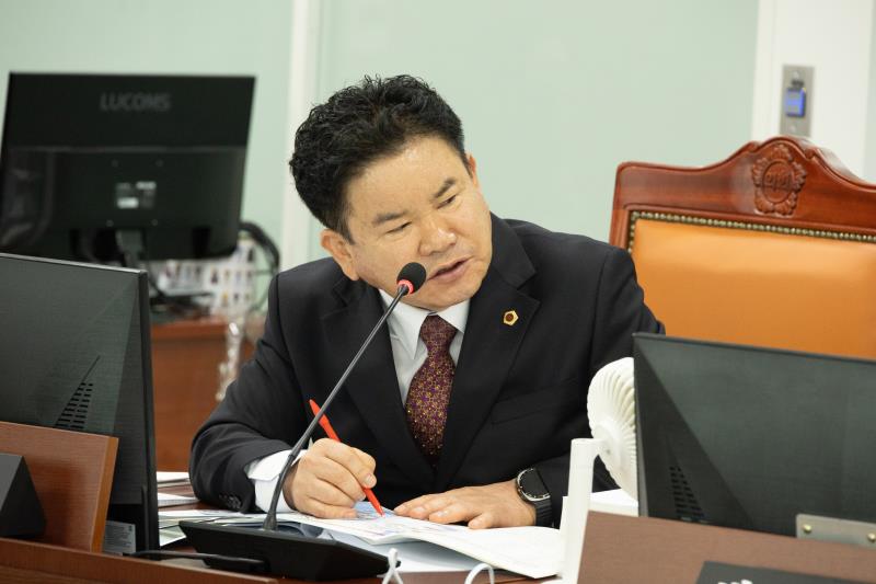 제387회 정례회 제1차 건설교통위원회 행정사무감사_5