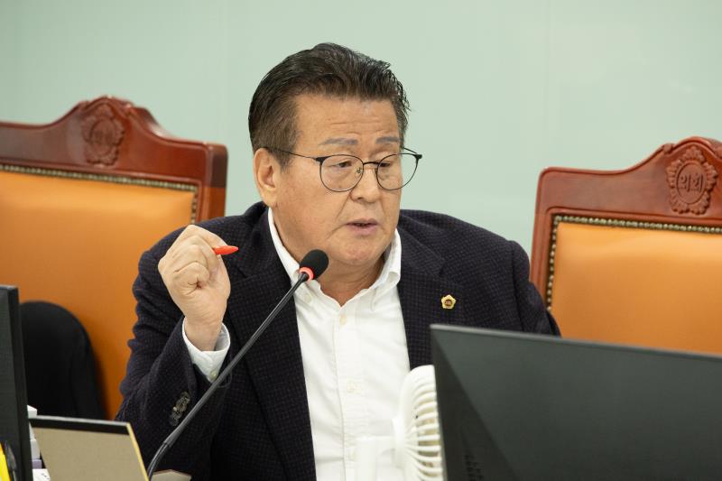 제387회 정례회 제1차 건설교통위원회 행정사무감사_6