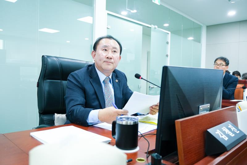 제387회 정례회 제2차 미래과학협력위원회 행정사무감사_3