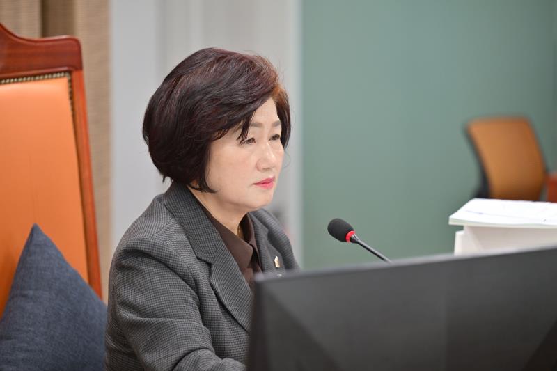 제387회 정례회 제2차 여성가족평생교육위원회 행정사무감사_9