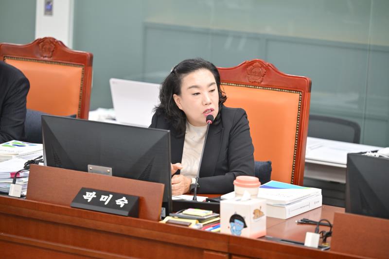 제387회 정례회 제4차 여성가족평생교육위원회_8
