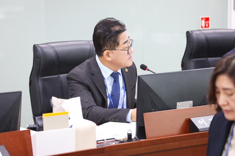 제387회 정례회 제4차 미래과학협력위원회 행정사무감사_3