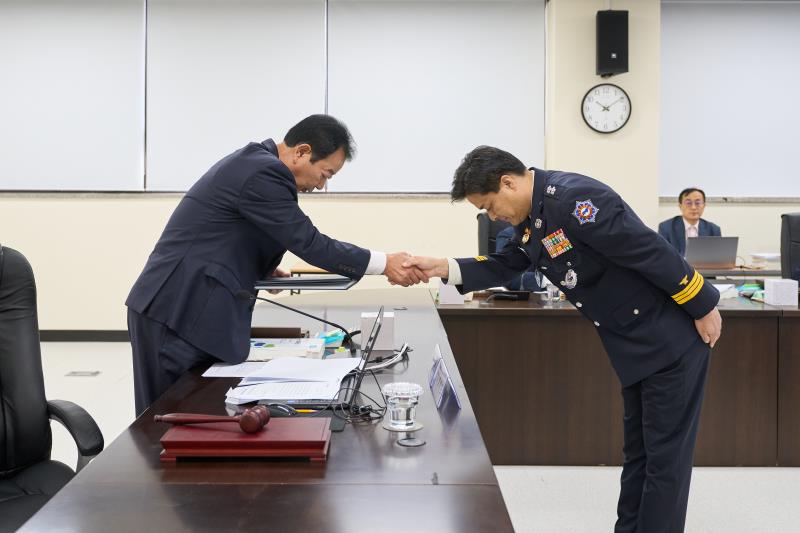 제387회 정례회 제4차 안전행정위원회 행정사무감사_3