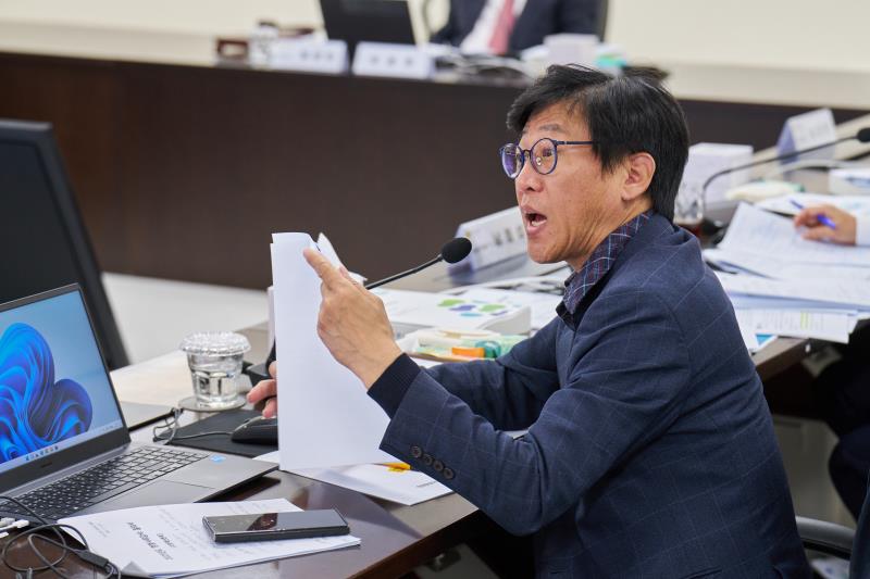 제387회 정례회 제4차 안전행정위원회 행정사무감사_10