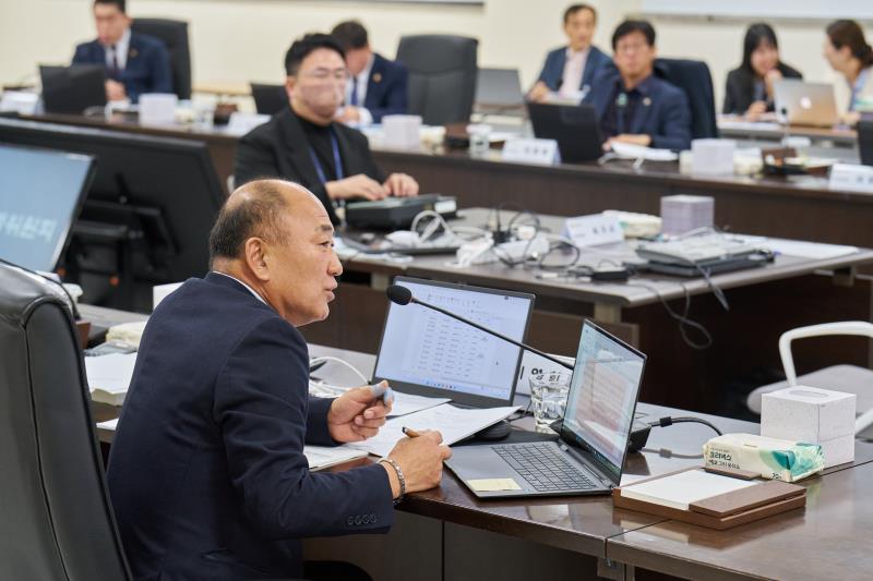 제387회 정례회 제4차 안전행정위원회 행정사무감사_4