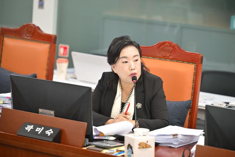 제387회 정례회 제6차 여성가족평생교육위원회 행정사무감사_6