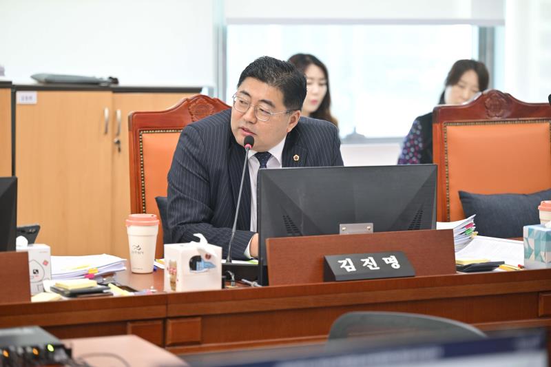 제387회 정례회 제6차 여성가족평생교육위원회 행정사무감사_9