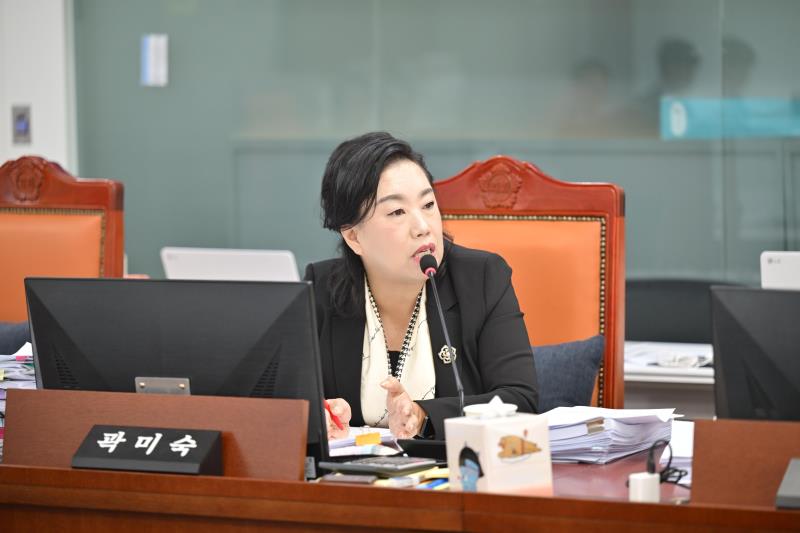 제387회 정례회 제6차 여성가족평생교육위원회 행정사무감사_7