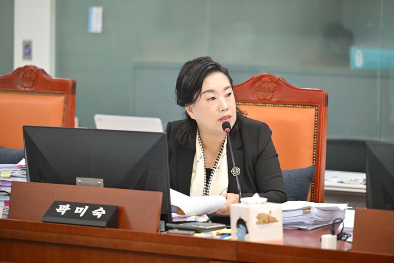 제387회 정례회 제6차 여성가족평생교육위원회 행정사무감사_9