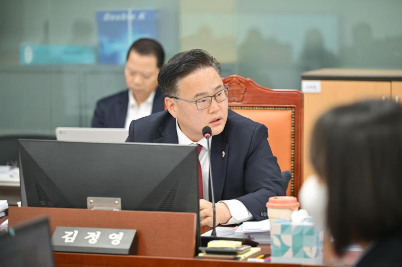 제387회 정례회 제6차 여성가족평생교육위원회 행정사무감사_8