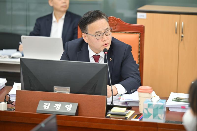 제387회 정례회 제6차 여성가족평생교육위원회 행정사무감사_9