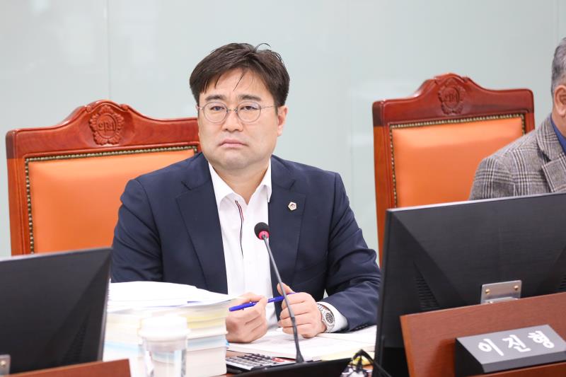 제387회 정례회 제5차 문화체육관광위원회 행정사무감사_4