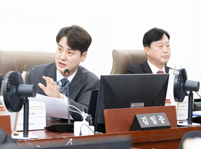 제387회 정례회 제5차 교육행정위원회 행정사무감사_5