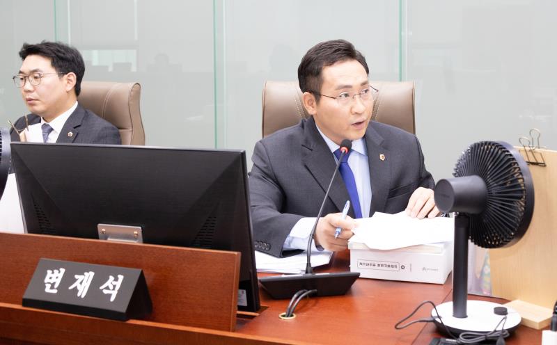 제387회 정례회 제5차 교육행정위원회 행정사무감사_5