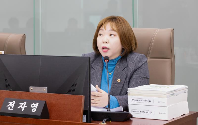 제387회 정례회 제5차 교육행정위원회 행정사무감사_5