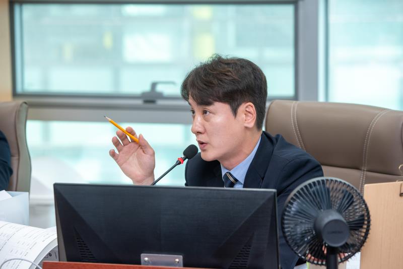 제387회 정례회 제6차 교육행정위원회 행정사무감사_6