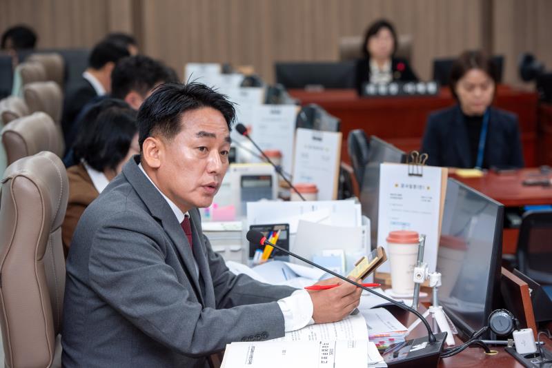 제387회 정례회 제6차 교육행정위원회 행정사무감사_3