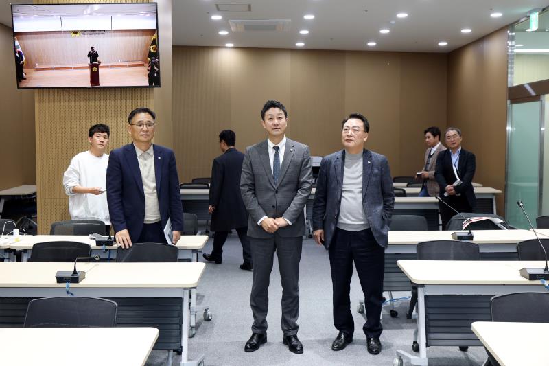 김진경 의장 기자회견장 현장 확인