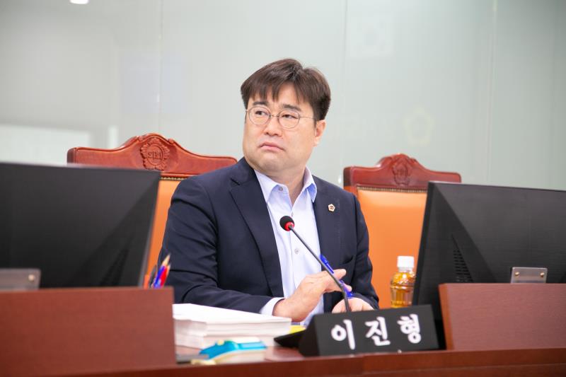 제387회 정례회 제6차 문화체육관광위원회 행정사무감사_5