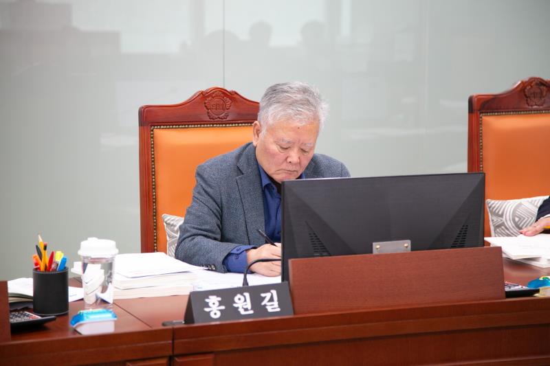 제387회 정례회 제6차 문화체육관광위원회 행정사무감사_3