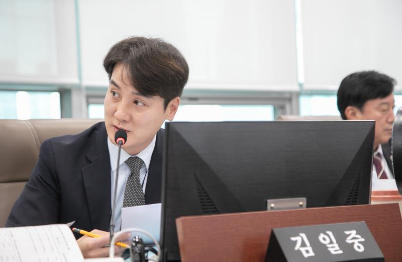 제387회 정례회 제7차 교육행정위원회 행정사무감사_3