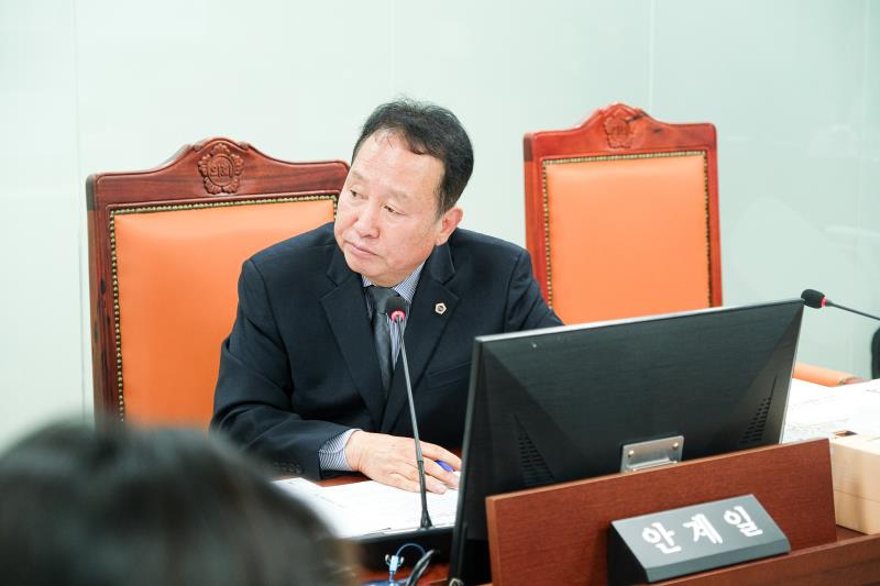 제387회 정례회 제1차 안전행정위원회_5