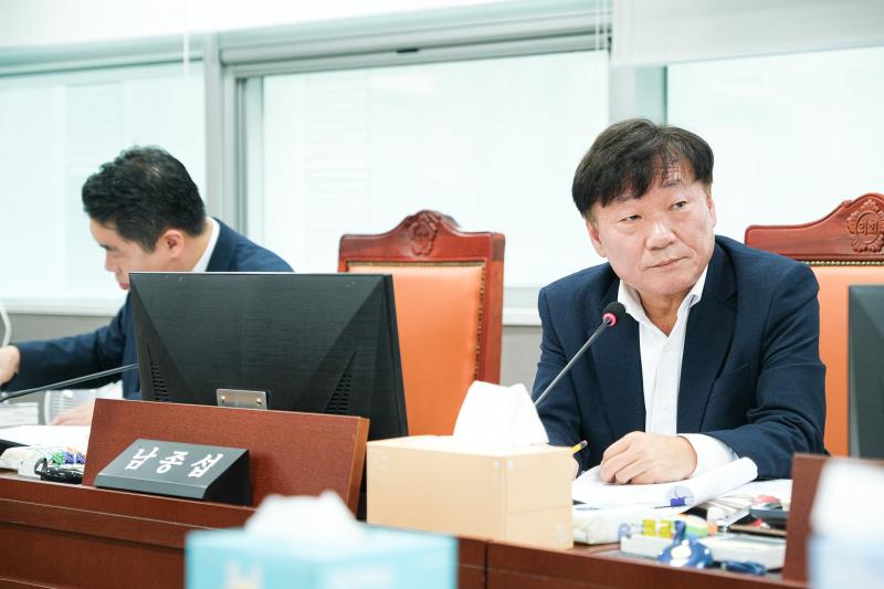 제387회 정례회 제1차 안전행정위원회_5