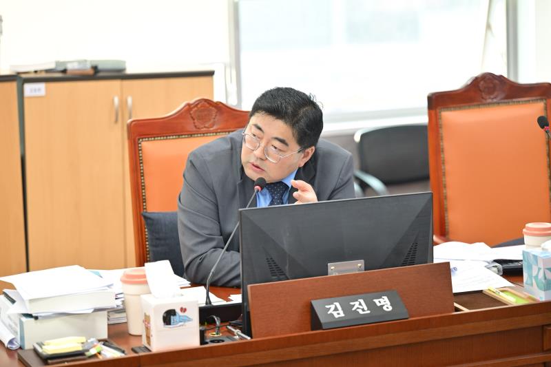 제387회 정례회 제4차 여성가족평생교육위원회_3