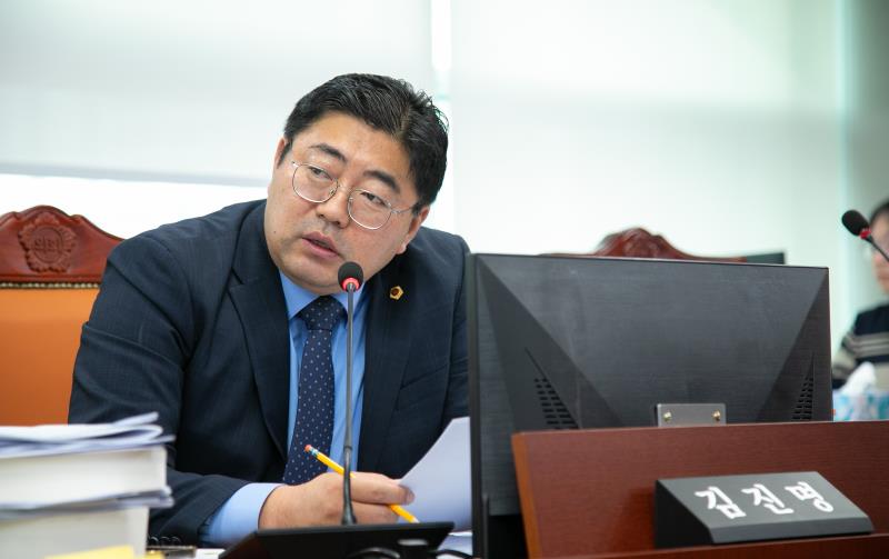 제387회 정례회 제5차 여성가족평생교육위원회_4