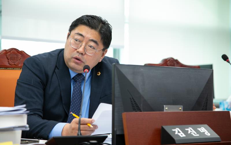 제387회 정례회 제5차 여성가족평생교육위원회_6