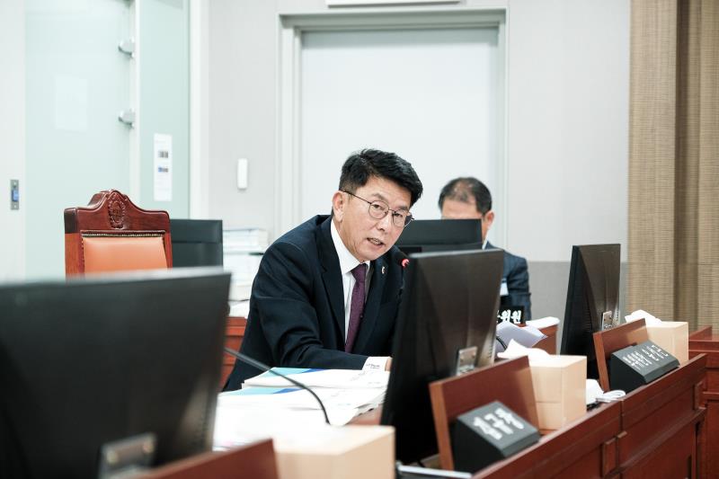 제387회 정례회 제2차 안전행정위원회_4