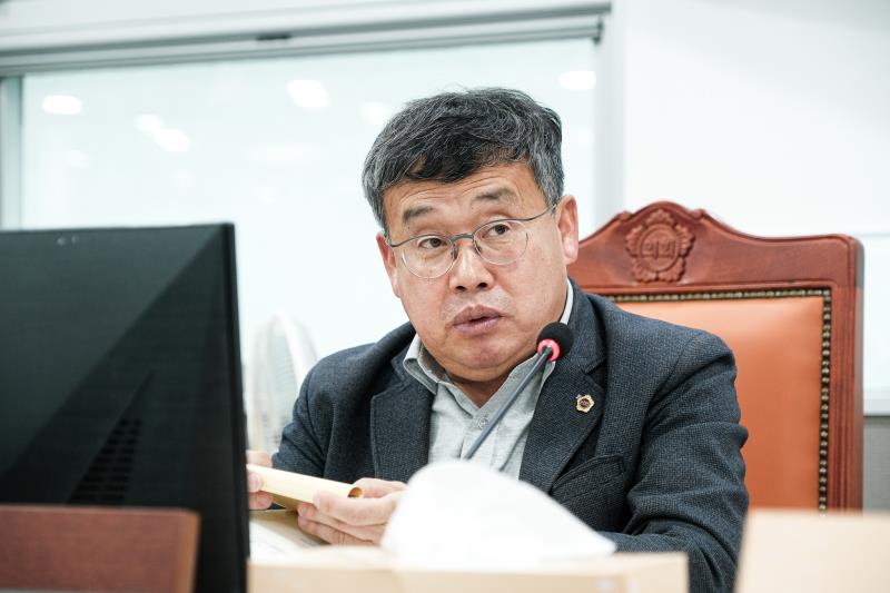 제387회 정례회 제2차 안전행정위원회_4