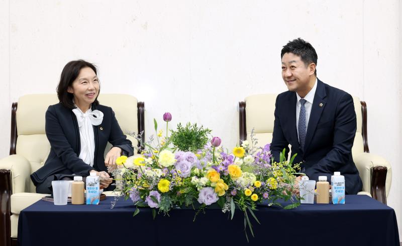 대한민국시도의회의장협의회 2025년 제7차 임시회 환담_10
