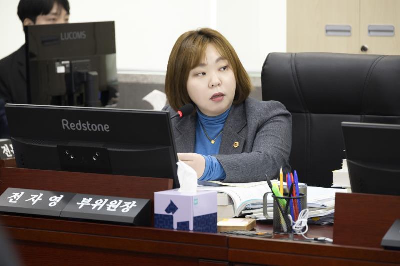 제387회 정례회 제1차 경기도교육청 예산결산특별위원회_3