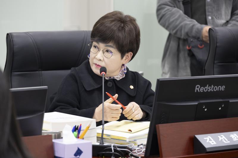 제387회 정례회 제1차 경기도교육청 예산결산특별위원회_4