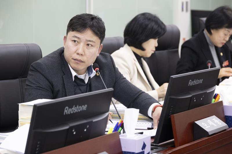 제387회 정례회 제1차 경기도교육청 예산결산특별위원회_4