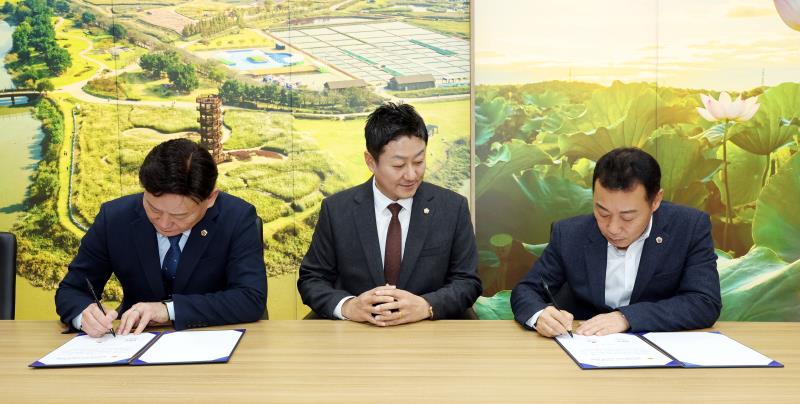 더불어민주당 최종현 대표의원, 국민의힘 이용호 부대표 의회 정상화 합의문 발표_2