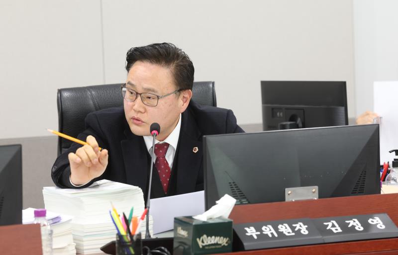 제387회 정례회 경기도청 예산결산특별위 회의(오후)_10