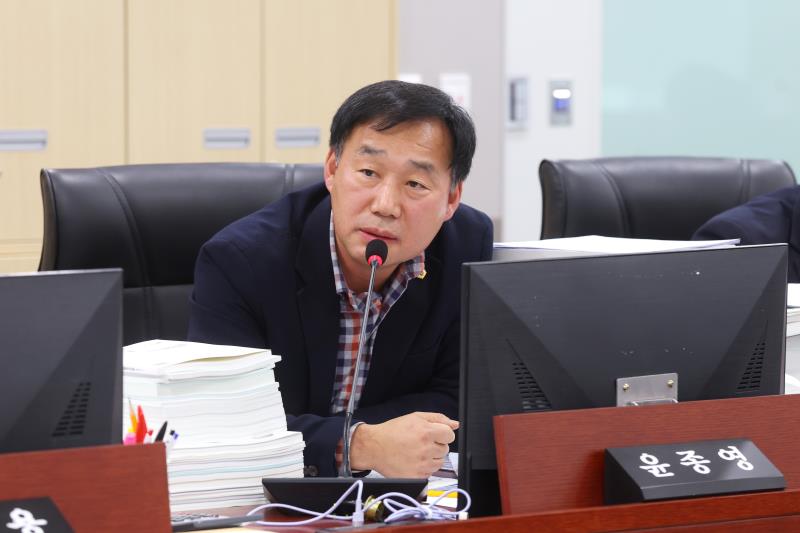 제387회 정례회 제3차 경기도청 예산결산특별위회 사진 10