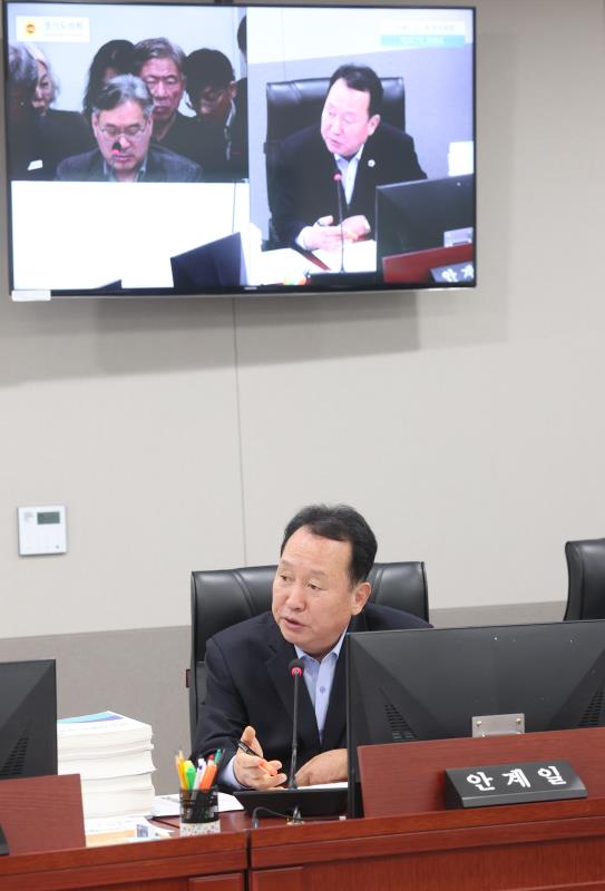 제387회 제387회 정례회 제4차 경기도청 예산결산특별위회 (3) 사진 3