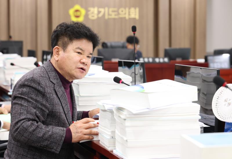 제387회 제387회 정례회 제4차 경기도청 예산결산특별위회 (3) 사진 4