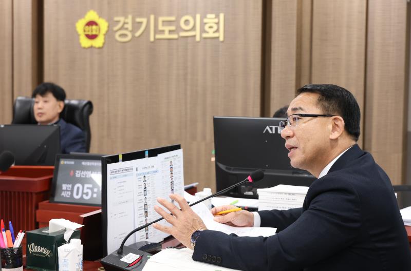 제387회 제387회 정례회 제4차 경기도청 예산결산특별위회 (3) 사진 6